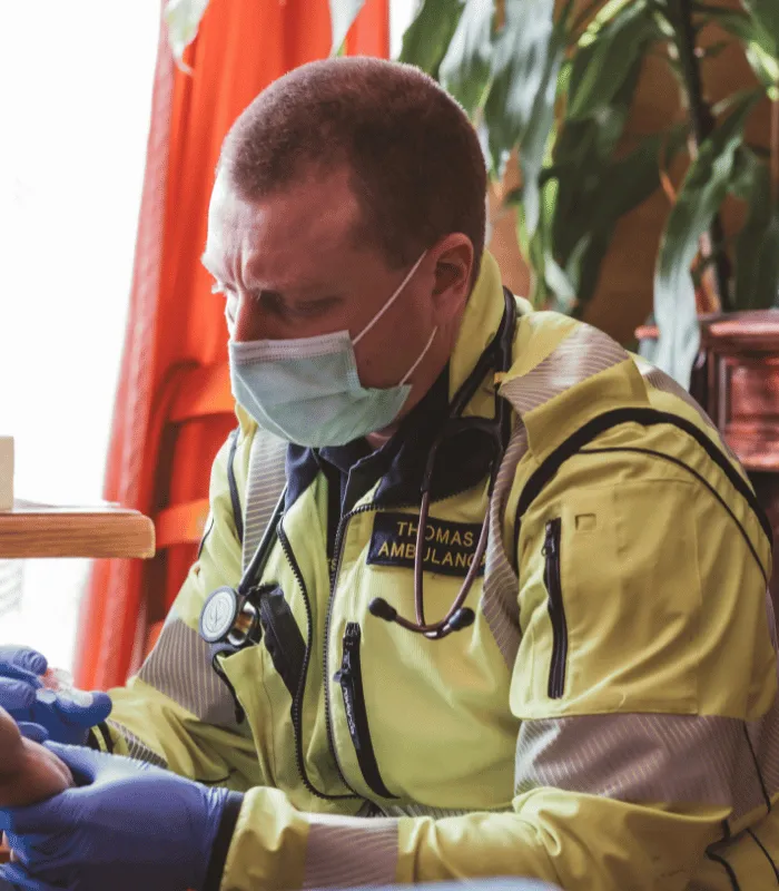 Ambulancier de la société SK Ambulances